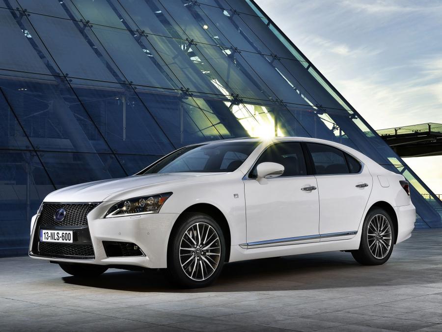  Lexus LS600h F-Sport 2012 года  (EU) (фото 7 из 16)